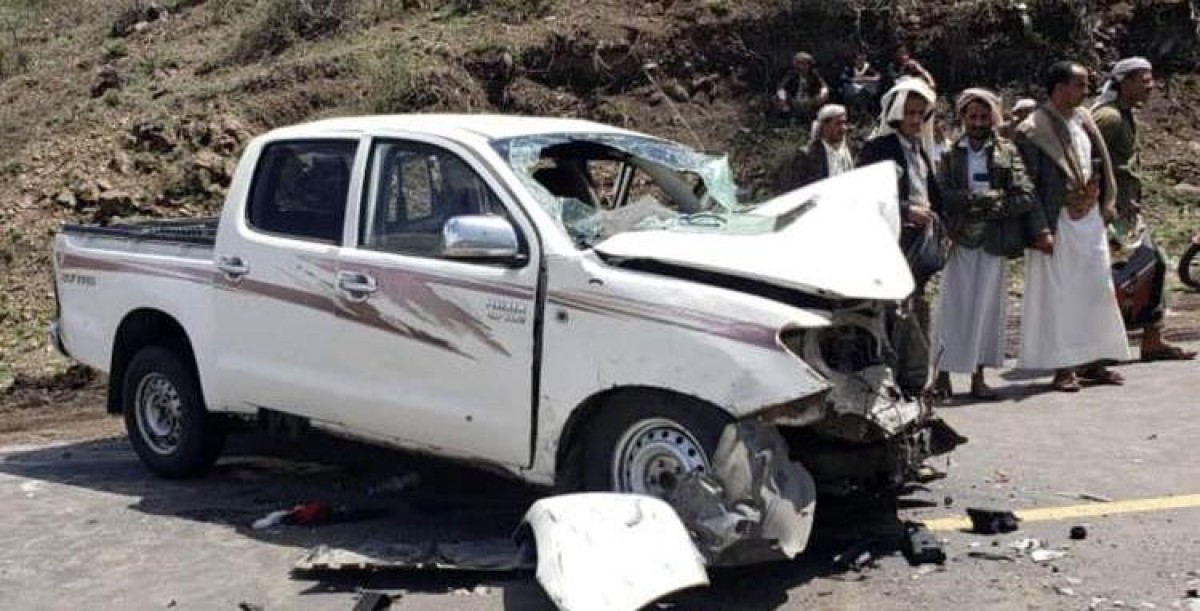 وفاة شخص وإصابة 21 آخرين إثر حادث مروري في خط الحديدة - صنعاء