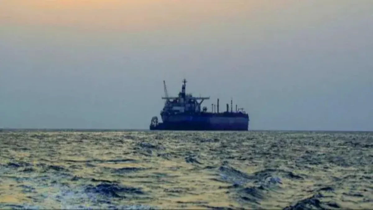الحوثي يزعم بدء مرحلة جديدة من تصعيد الهجمات ضد السفن التجارية