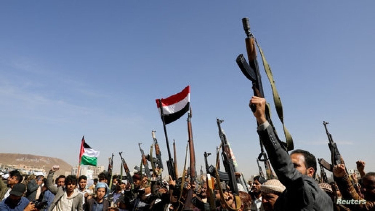 التليغراف: تنسيق بين الحوثيين والقاعدة للسيطرة على مناطق المجلس الرئاسي باليمن