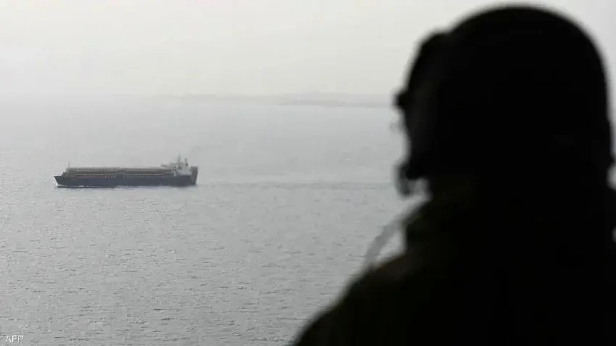 البحرية البريطانية: انفجاران قرب سفينة تجارية جنوبي عدن اليمنية