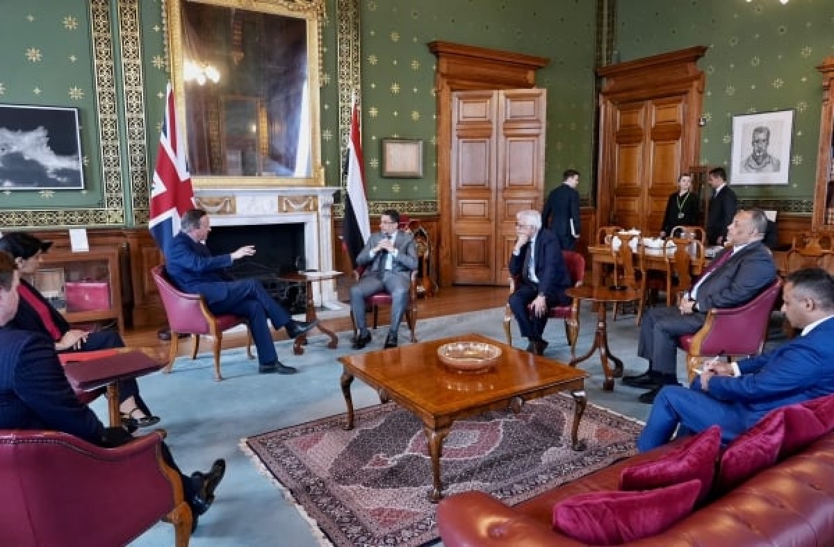 مباحثات يمنية بريطانية حول التعاون العسكري والاقتصادي والأخيرة تعلن زيادة المساعدات