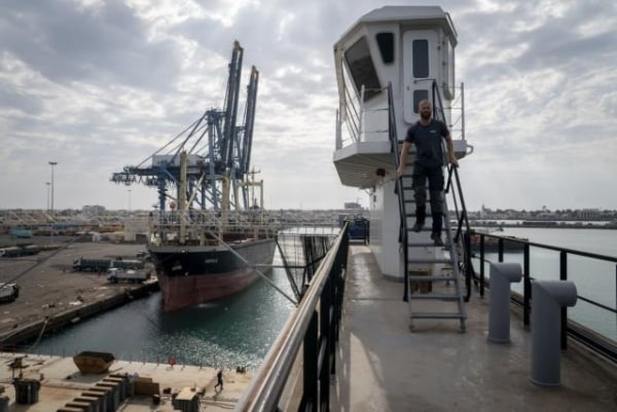 جيبوتي ترفض طلبًا أمريكيًا بشن عمليات من قاعدتها البحرية ضد الحوثيين