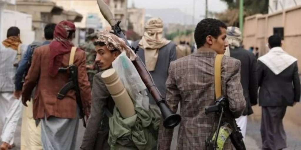 مليشيا الحوثي تنقل سرًا مختطفين صدر بحقهم أوامر إعدام إلى سجن في صنعاء 