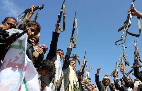 مليشيا الحوثي تغلق عددًا من وكالات السفر والسياحة في صنعاء