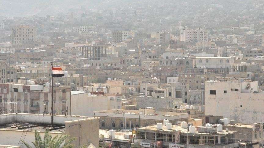 في المقدمة "صرف المرتبات".. صحيفة إماراتية: الأطراف اليمنية توافقت على حل الملف الإنساني