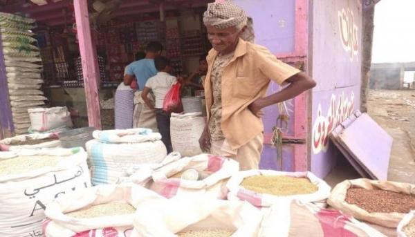 أوكسفام: سعر القمح في اليمن ارتفع 300%، والشعب اليمني منهك من الحرب