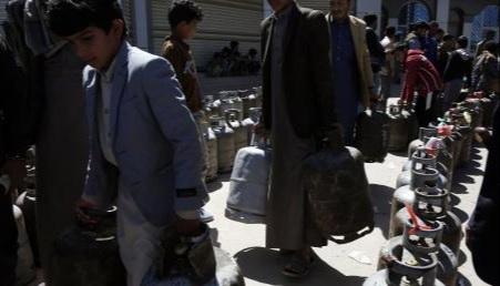 تقرير: اليمن يبني مخزونات احتياطية لمواجهة أزمة غاز الطهي