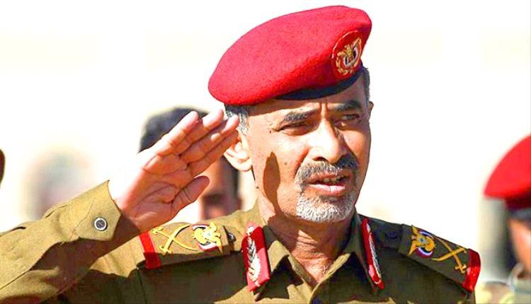 وزير الدفاع اليمني الأسبق يدعو لحكومة وحدة وطنية والتمسك بـ”اليمن الاتحادي”
