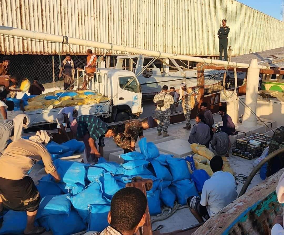 خفر السواحل اليمنية تضبط سفينة إيرانية على متنها 3 أطنان من المخدرات