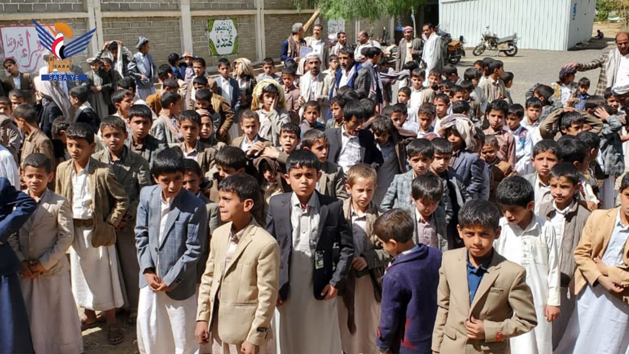 منظمات حقوقية: استمرار المعسكرات الصيفية الحوثية "انتهاك بحق أطفال اليمن"