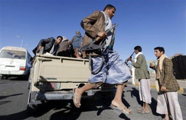 إب: الحوثيون يخطفون مواطنًا بعد الإعتداء عليه بالضرب