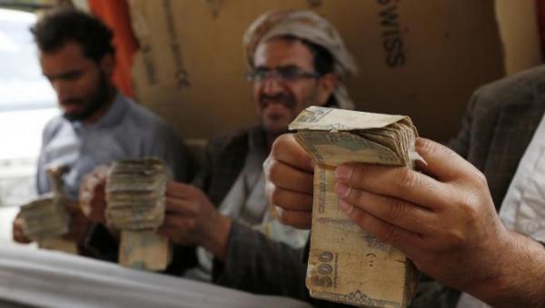 تقرير: استفحال أزمة الأوراق النقدية في اليمن: فئات مرفوضة