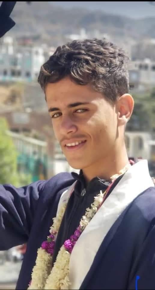 مقتل طالب برصاص الحوثيين بعد خروجه من قاعة الإمتحانات بإب