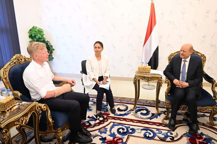"غروندبرغ" يلتقي الرئيس العليمي بعد جولة نقاشات مع الحوثيين وصفها بـ"المشجعة"
