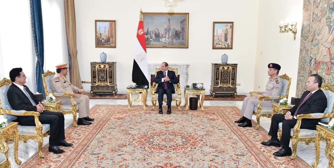 الرئيس المصري يؤكد دعم بلاده لجهود إنهاء الحرب في اليمن