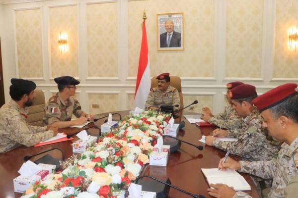 وزير الدفاع : تراخي المجتمع الدولي أحد أسباب رفض الحوثيين للسلام