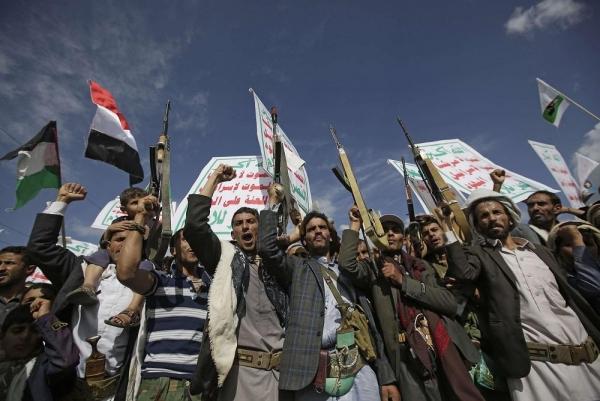 صنعاء.. جماعة الحوثي تعترف بمقتل اثنين من عناصرها