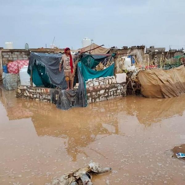 تقرير أممي: تضرر أكثر من 10 آلاف أسرة يمنية بالظروف المناخية منذ مطلع العام الجاري