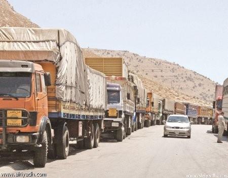 جماعة الحوثي تفرض "رسوم" بأكثر من 8 آلاف دولار على كل شاحنة قادمة من مناطق الحكومة