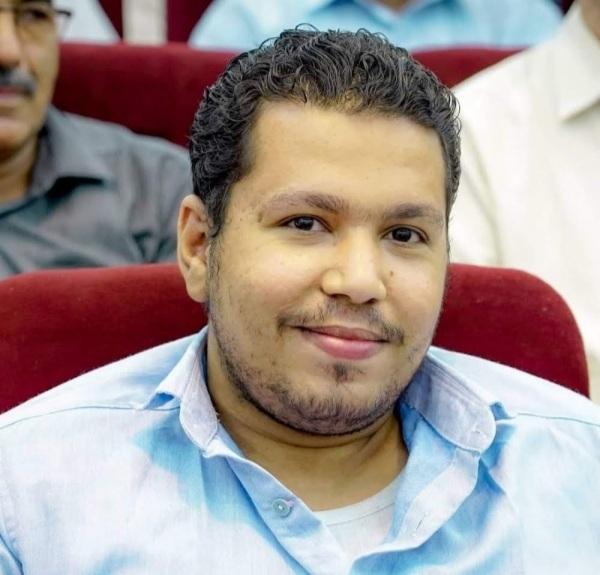 نقابة الصحفيين تحمل الحكومة مسؤولية تعنت "الانتقالي" تجاه الصحفي أحمد ماهر