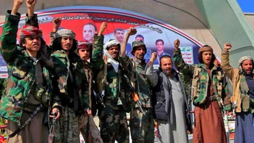 نواب أمريكيون يحثّون إدارة بايدن على إعادة تصنيف الحوثيين "منظمة إرهابية"
