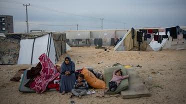 معاناة النازحين في غزة تتفاقم مع مرور 73 يومًا من الحرب