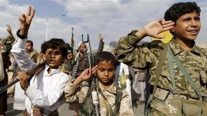 الحوثيون يختطفون ثلاثة معلمين رفضوا العمل في مراكزهم الصيفية بتعز