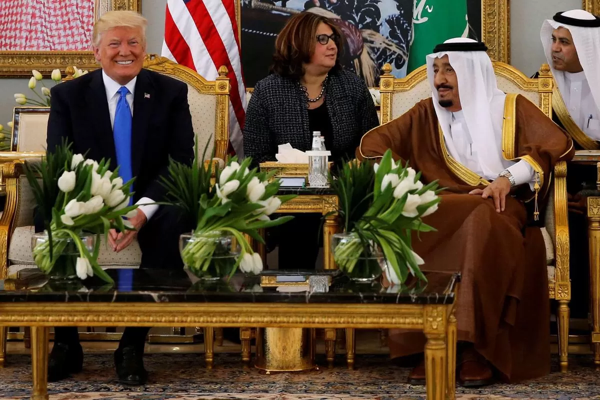 هل تعيد زيارة ترمب للرياض صياغة السياسة الأميركية في الشرق الأوسط؟ (تفاصيل)