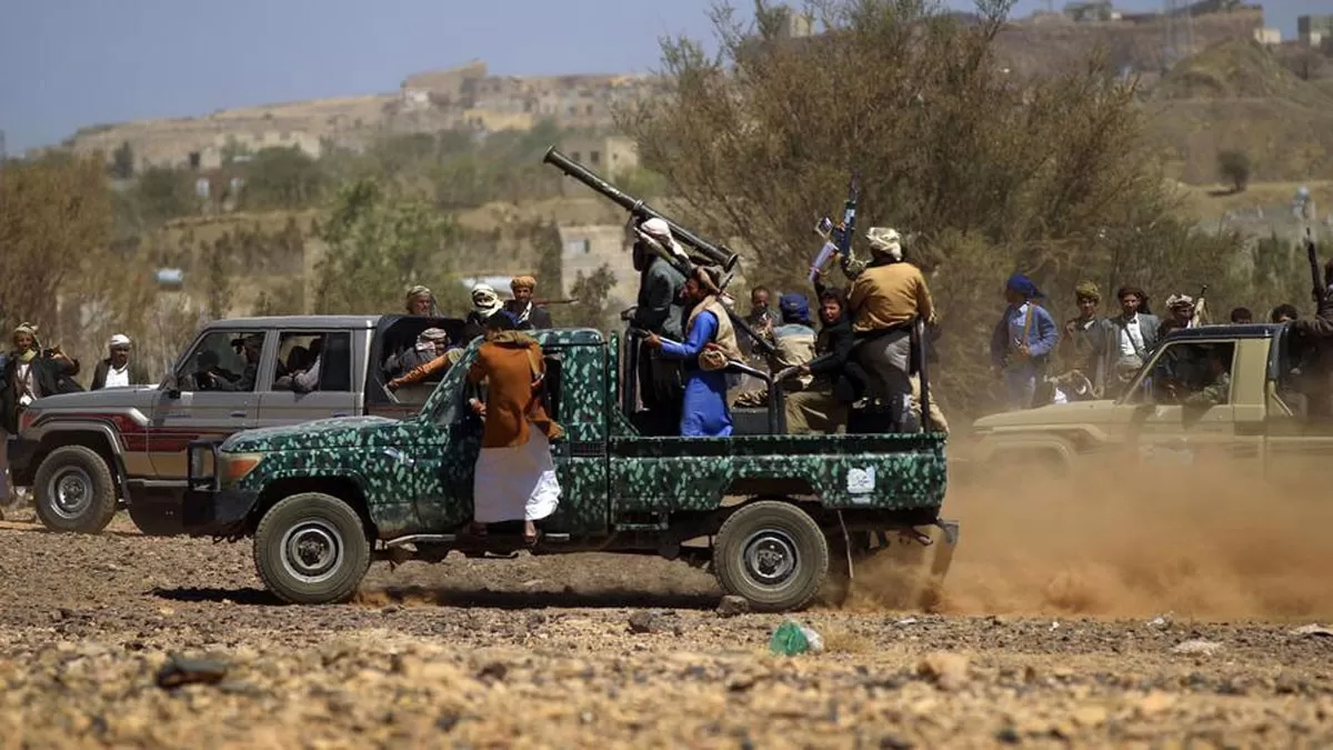 الحوثيون يفجرون منزل شيخ قبلي في الجوف ويقتلون زوجته وأطفاله