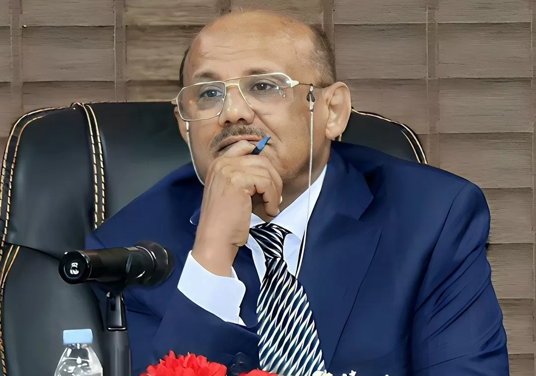 البنوك التجارية تنقل عملياتها بالكامل إلى عدن وتتعهد بقطع علاقاتها مع الحوثيين
