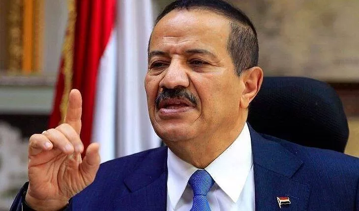 مصادر: الحوثيون يتجاهلون احتجاز وزيرهم السابق هشام شرف في عدن