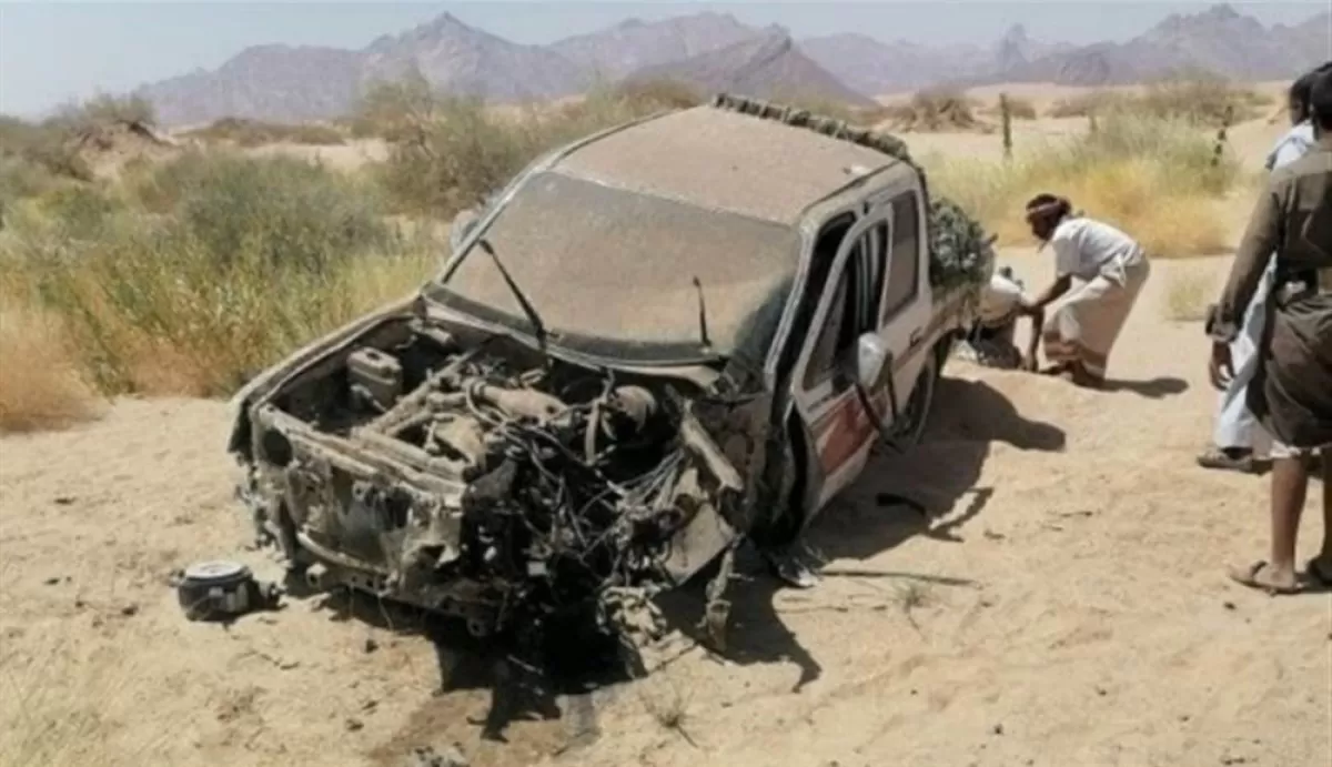 إصابة مدنيين اثنين بانفجار لغم حوثي بسيارة في الجوف