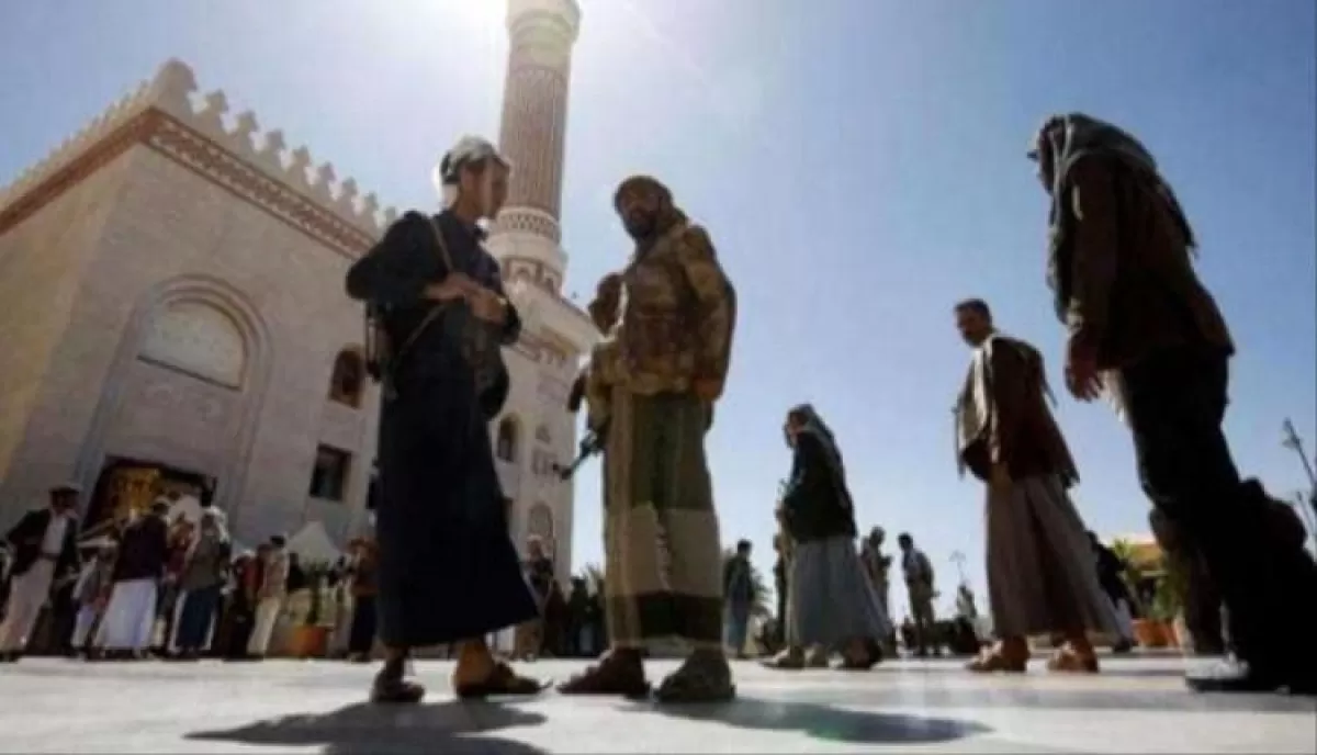 جماعة الحوثي تقتحم جامع الفاروق التابع للتيار السلفي في إب