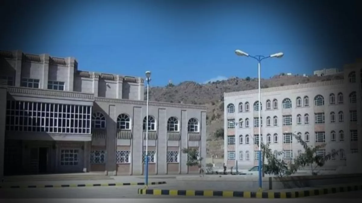 قيادي حوثي يسطو على مقر المعهد التقني الزراعي بالمحويت