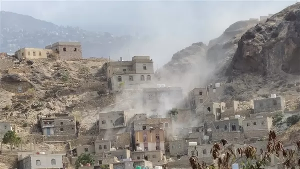 إصابة طفلتين بجروح خطيرة جراء قصف حوثي استهدف قرية غرب تعز