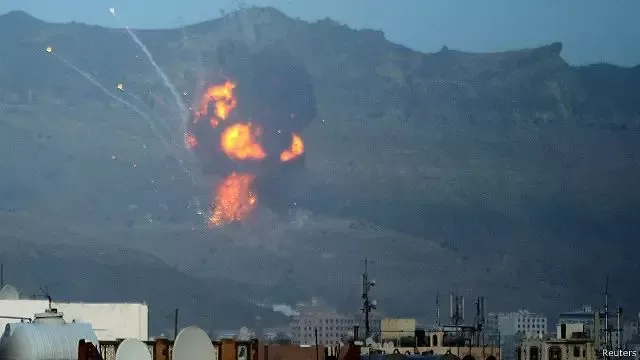 الطيران الأمريكي يستهدف مواقع الحوثيين بأكثر من 20 غارة