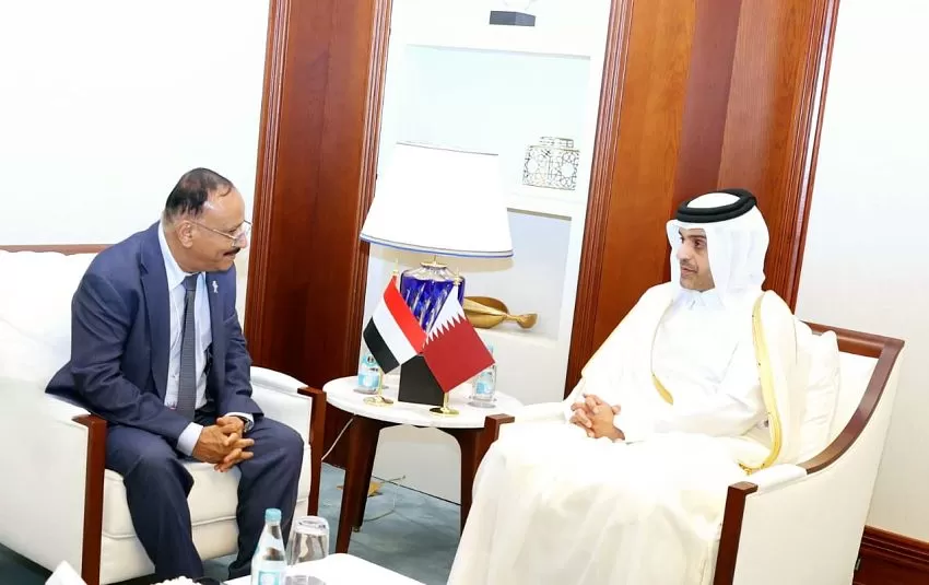 وزير النقل اليمني يطالب بفتح خط جوي مباشر بين عدن والدوحة