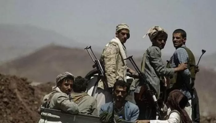 الحوثيون يختطفون مشائخ ومعلمين وموظفين في ريمة بتهمة "التخابر"
