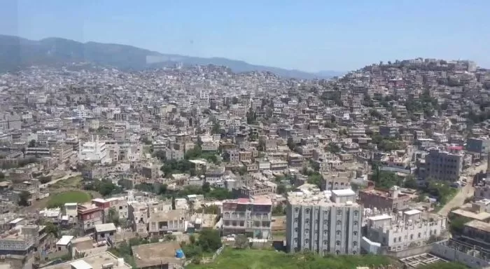 جماعة الحوثي تستولي على أرضية مغترب في إب وتحولها لمحطة غاز خاصة