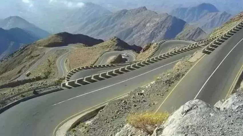 سلطات أبين توافق على فتح طريق عقبة ثرة الرابط مع البيضاء