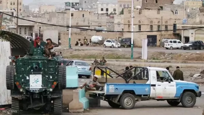 قسم شرطة تابع للحوثيين بصنعاء يحتجز نساء دون أوامر قضائية