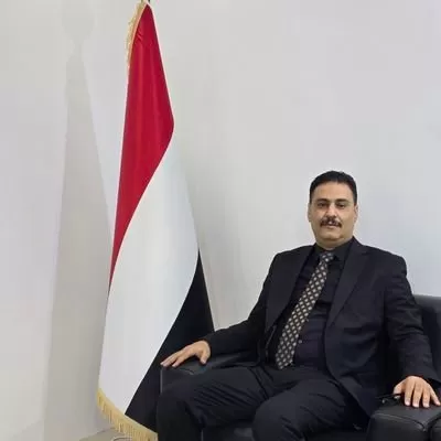 خبير: الضربات الأمريكية على إيران أربكت الحوثيين ودفعتهم لتصعيد داخلي "هستيري"