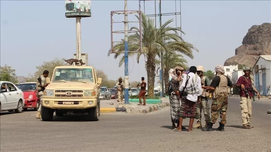 الحوثيون يعتقلون 48 معلمًا في حيفان جنوب تعز