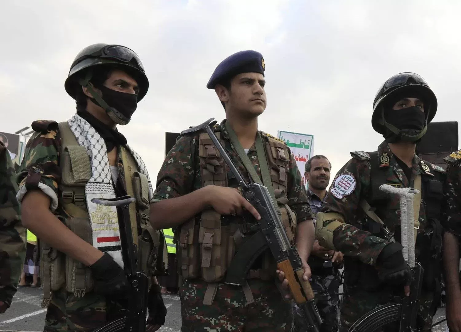 الحوثيون يستنفرون امنيا لقمع أي محاولات لإحياء ذكرى سبتمبر