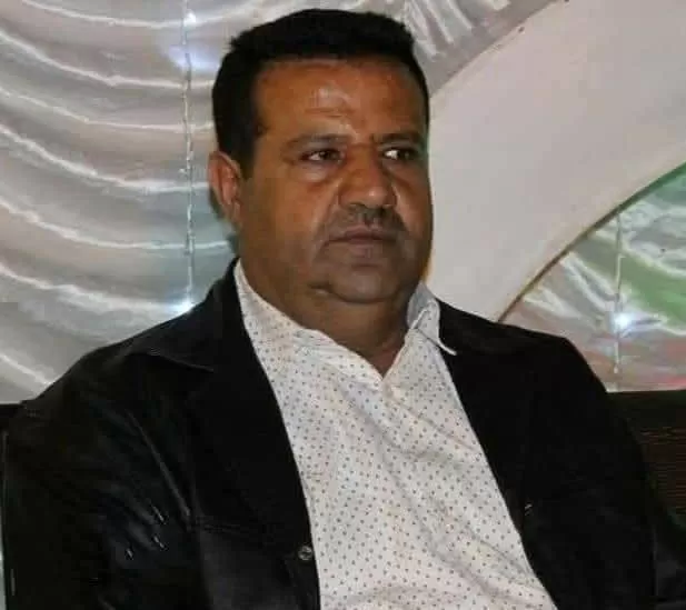 مرافقو قيادي حوثي يعتدون على مدير صندوق النظافة في إب