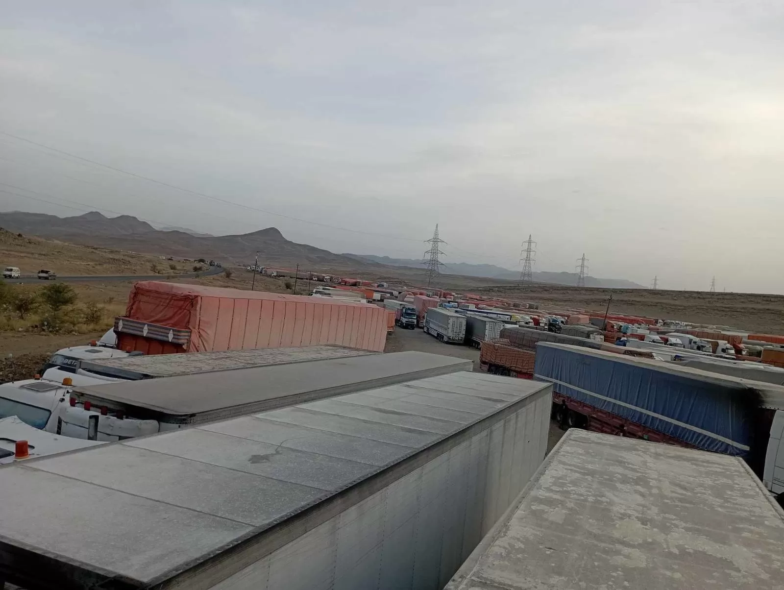 صنعاء: اضراب عشرات التجار رفضًا لقرار الحوثيين الخاص برفع الضرائب