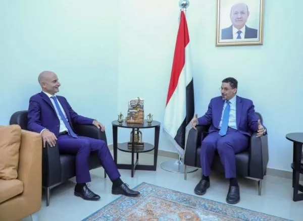 فرنسا تدعو الحوثيين للتفاوض "بحسن نية" مع الحكومة لإحلال السلام في اليمن