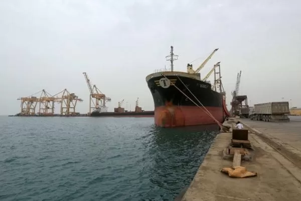 جماعة الحوثي تخطف سفينة شحن تجارية تدعى "رينا" في موانئ الحديدة
